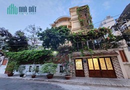 Biệt thự cho thuê siêu lớn Cách Mạng tháng 8, Tân bình. Có 8 phòng phù hợp trường mầm non