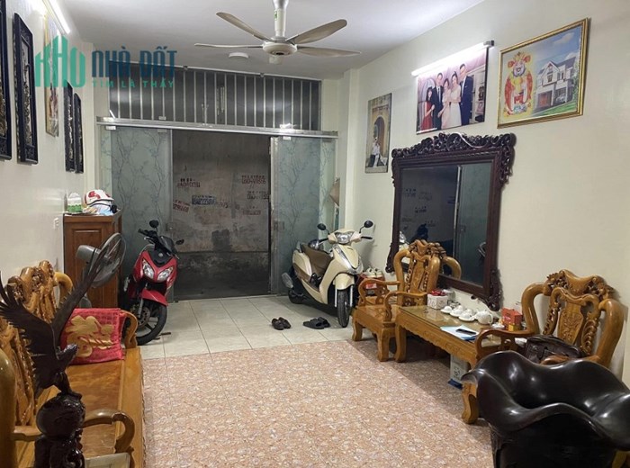 SIÊU RẺ! BÁN NHÀ PHỐ YÊN HÒA – DÂN XÂY, NỘI THẤT XỊN – NGÕ THẲNG KD - 4T X 51M2, 4.98 TỶ