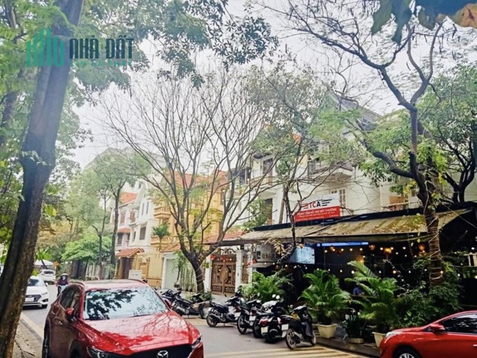 Bán BIỆT THỰ KĐT Bắc Linh Đàm, Hoàng Mai. Diện tích 230m2 x 4T, MT 12,5m. Vỉa hè 3 oto tránh. Kinh