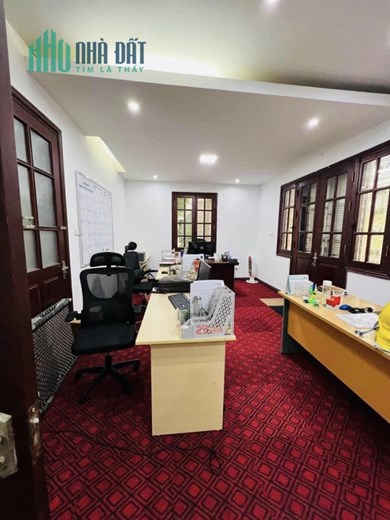 Bán BIỆT THỰ KĐT Bắc Linh Đàm, Hoàng Mai. Diện tích 230m2 x 4T, MT 12,5m. Vỉa hè 3 oto tránh. Kinh