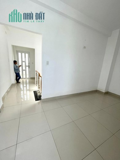 THỊ TRẤN NHÀ BÈ - KỀ BÊN Q7 - HẺM Ô TÔ QUAY ĐẦU - NGANG CHUẨN 5M - 84M2