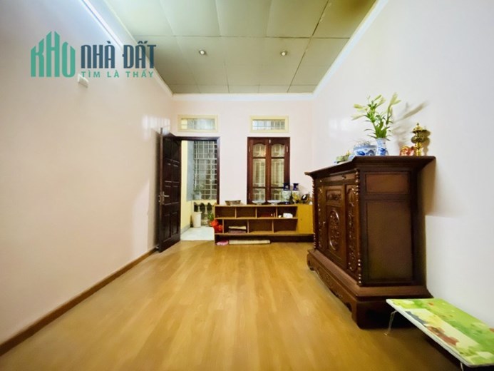 Bán nhà Nguyễn Xiển Thanh Xuân 40m ngõ thông nhà 2 mặt thoáng ô tô 7 chỗ vào nhà nhỉnh 5 tỷ lh