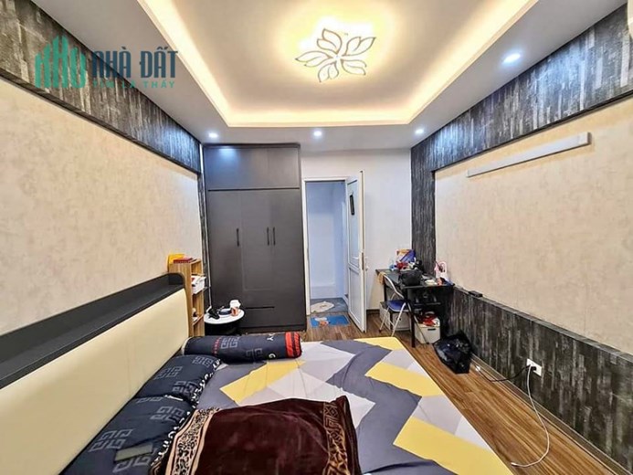 Bán Nhà Siêu Vip 136 Cầu Diễn, Gần Oto, DT 47m2, MT 3.2m, Giá 2.65 tỷ