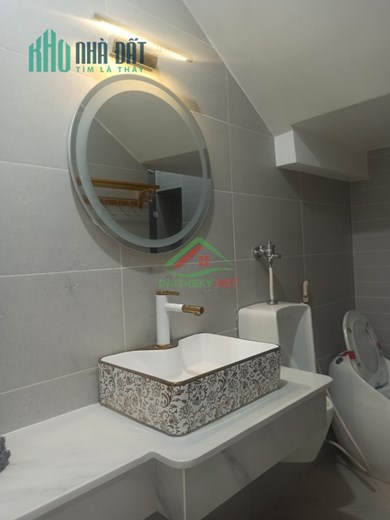 Bán Gấp Nhà 80m2, Đường Chu Văn An, P14, Quận Bình Thạnh.
