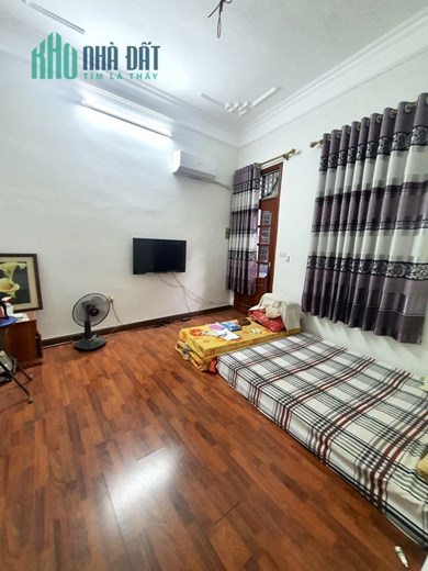 Bán Nhà Phố Hồng Mai, 45m x 4 tầng, 4.5 tỷ, ngõ thông, gần phố