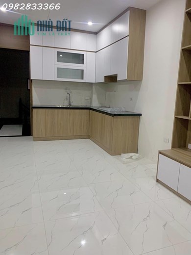 ⚜️ Bán nhà Trường Chinh, Đống Đa, 40m2 6T MT 3.5m, Chỉ 10.5 Tỷ ⚜️