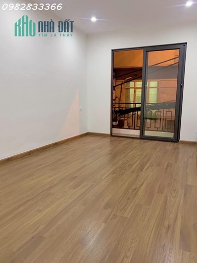⚜️ Bán nhà Trường Chinh, Đống Đa, 40m2 6T MT 3.5m, Chỉ 10.5 Tỷ ⚜️