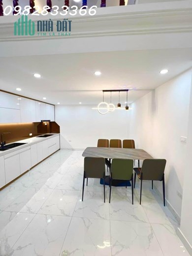 ⚜️ Bán Tòa VP Đại La, Hai Bà Trưng 70m2 8T MT 4.2m, Chỉ 35 Tỷ ⚜️