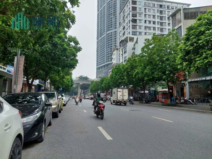 Bán đất MẶT PHỐ KHÚC THỪA DỤ, CẦU GIẤY. Diện tích 104m2 MT 7m.
Giá: 500 triệu/m