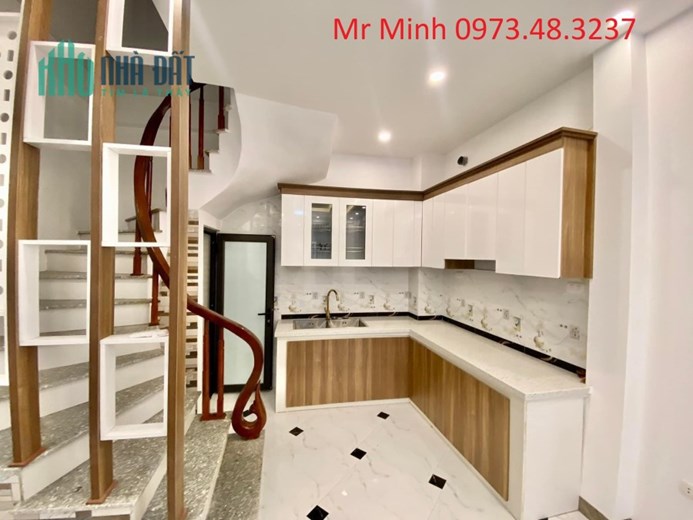 -           

Bán nhà khu vực Tân Mai, Hoàng Mai, 36m2, ngõ nông thẳng thông, 2 thoáng, nhỉnh 3