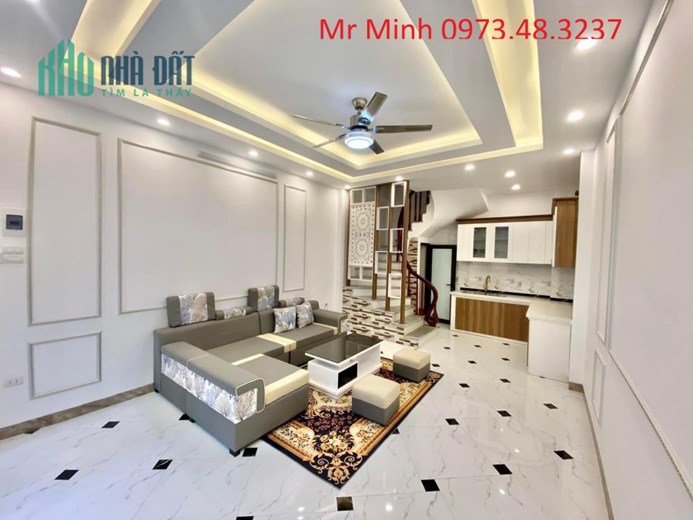 -           

Bán nhà khu vực Tân Mai, Hoàng Mai, 36m2, ngõ nông thẳng thông, 2 thoáng, nhỉnh 3