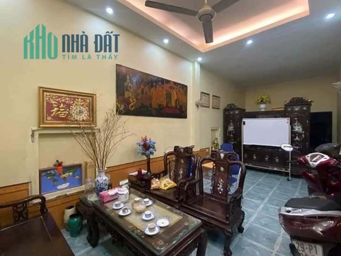 Bán Nhà Phố Trung Kính - Cầu giấy 50m2 x 2 tầng , phân lô , ô tô gần , giá chỉ 5,1 tỷ cho các nhà
