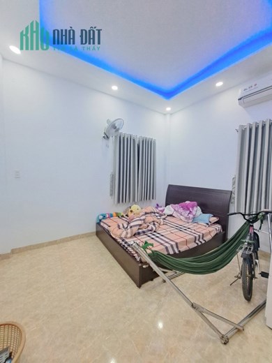 Bán nhà 100m2 Nguyễn Thị Định, quận 2. Chỉ 4.5 tỷ TL