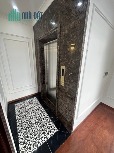 Bán nhà 85m2 phố Sài Đồng, Long Biên Gara 2 Ô tô 7 chỗ Thang máy Nội thất Nhập khẩu 12.3 Tỷ