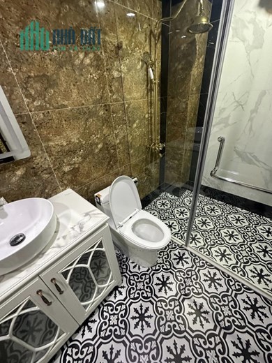 Bán nhà 84m2 phố Sài Đồng, Long Biên Gara Ô tô tránh Thang máy XỊN Đẳng cấp Đại gia 12.4 Tỷ