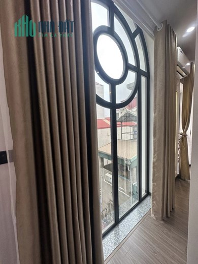 Bán nhà 81m2 phố Sài Đồng, Long Biên Gara Ô tô 7 chỗ Thang máy Nhập Nội thất Nhập khẩu 12.3 Tỷ
