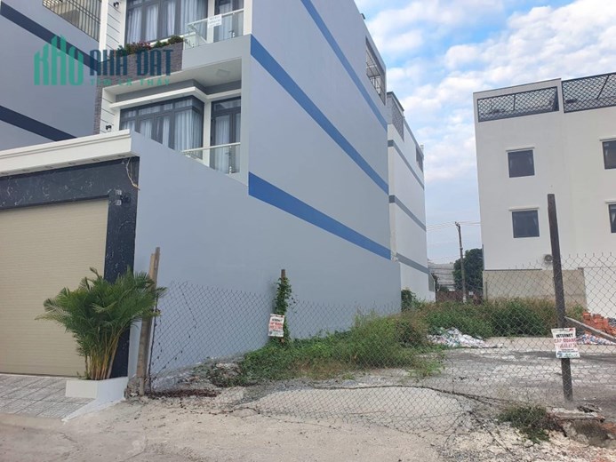 Chủ giảm 200 triệu giá chào 5tỷ5-Huỳnh Tấn Phát,TT Nhà Bè.
* Diện tích 111m²( 5×21,5m)