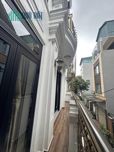 Bán căn nhà 68m2 Mặt phố Yên Hoa, Tây Hồ Gara Ô tô View Hồ Kinh doanh siêu đỉnh 14.1 Tỷ