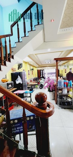 Nhà Mặt tiền Kinh Doanh Đỗ Bá, 88m2, 3 tầng sạch đẹp