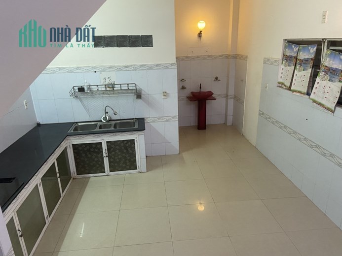 .Nhà Đinh Tiên Hoàng, kiệt 3.5m, 56m2, 2 mê, sạch đẹp 2.x tỷ
