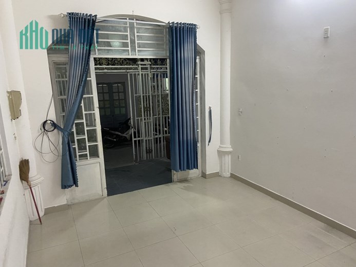.Nhà Đinh Tiên Hoàng, kiệt 3.5m, 56m2, 2 mê, sạch đẹp 2.x tỷ