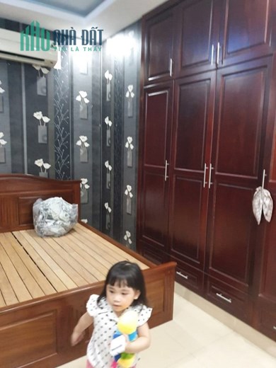 Bán nhà Tân Thới Nhất 1, Tân Thới Nhất, Q12, 80m2, 3 tầng, nội thất cao cấp.