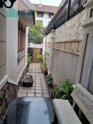 🍎BÁN  BIỆT THỰ ĐẲNG CẤP GIỚI THƯỢNG LƯU KHU TÊN LỬA - BÌNH TÂN - 250m2 - 28 tỷ - ĐẸP MIỄN BÀN