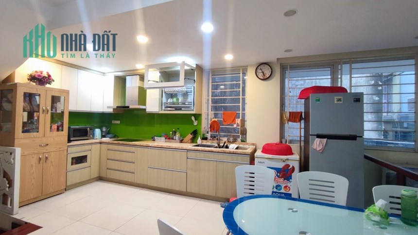 Nhà phân lô Hoàng Ngân thuê thiết kế tự xây siêu đẹp - Gara - Giếng trời - ngõ ô tô tránh78m2 giá