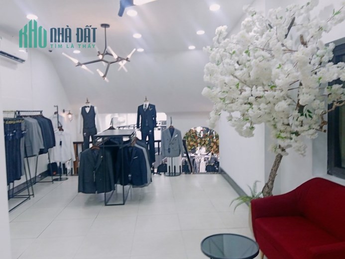 Bán căn nhà siêu phẩm mặt phố Trần Thái Tông Cầu Giấy 195m mặt tiền gần 10m kinh doanh sầm uất vị
