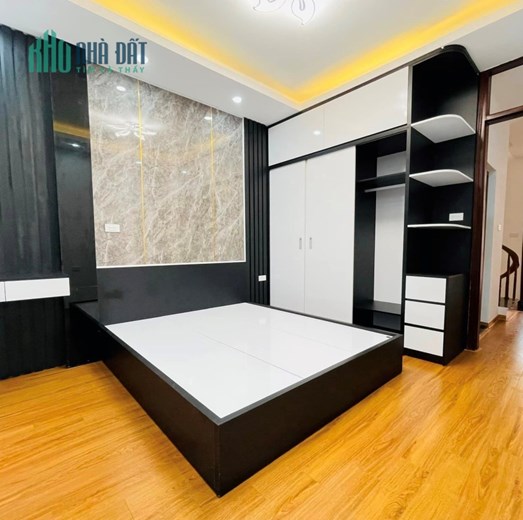 Bán nhà Phố QUAN NHÂN, FULL NỘI THẤT, giá 4,5 tỷ