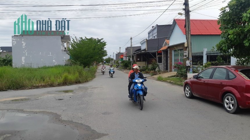 Đất khu Đô thị làng sen, Tỉnh LỘ 10, 790 triệu, sổ hông riêng