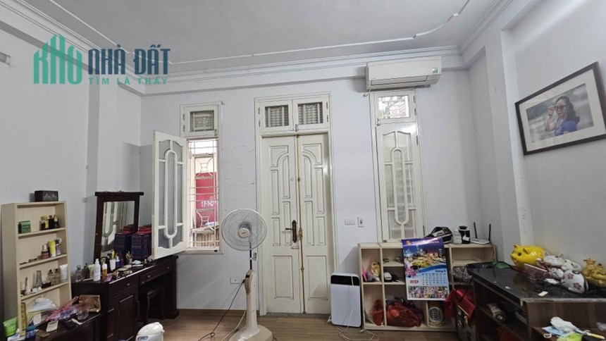 Nhà đẹp, lô góc, ở luôn, P. Trần Quốc Toản, Hoàn Kiếm 63m x 4PN x MT4.2m, 7.6 tỷ. LH: 0366051369