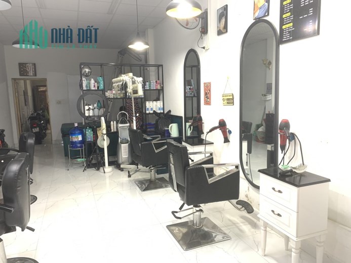 Sang nhượng toàn bộ salon Vì lý do cá nhân nên mình cần sang nhượng lại toàn bộ salon cho ai cần