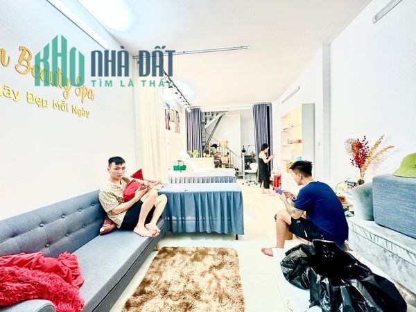 ẢO THẬT ĐẤY!!! Trung tâm Cầu Giấy, Nhỉnh 3.5 Tỷ , 34m2, đầu tư dòng tiền tốt