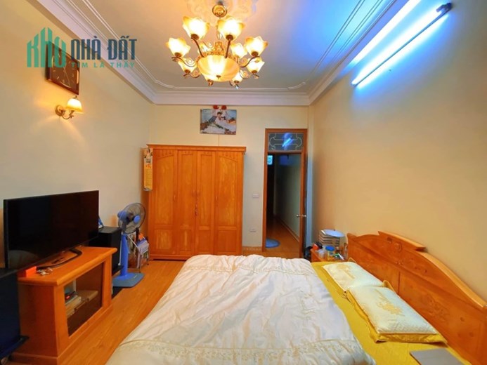 GIẢM SÁT CHÀO!!! Vị trí đẹp khu Yên Hòa, Cầu Giấy  48m2  4 Tầng, Nhỉnh 6 Tỷ