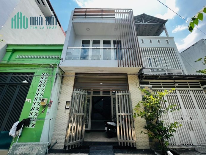 Bán nhà HXH ngủ trong nhà 4.5 x 15.5 - 3 tầng, Nguyễn Oanh - P17 - Gò Vấp