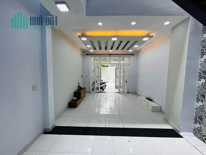 Bán nhà HXH ngủ trong nhà 4.5 x 15.5 - 3 tầng, Nguyễn Oanh - P17 - Gò Vấp