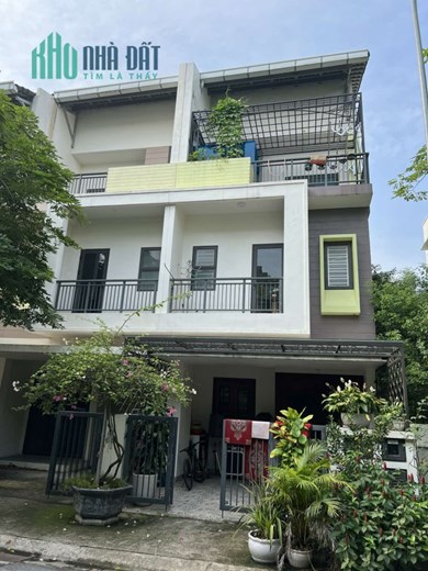 Cần chuyển nhượng nhà riêng 3 tầng khu phố Singapore tại VSIP Từ Sơn giá tốt