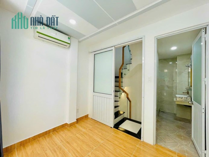 ĐƯỜNG 5M - BÁN ĐẤT TẶNG NHÀ C4 TIỆN XÂY MỚI - 87M2 - KHU PHÂN LÔ DÂN TRÍ CAO - NGANG 4.3M