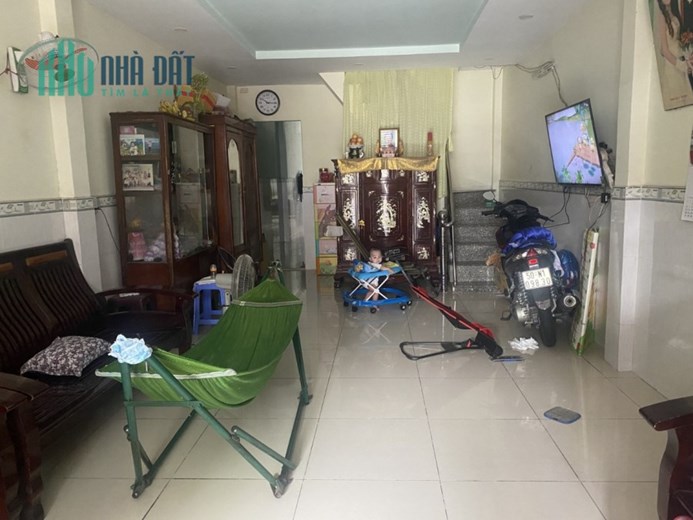 Bán nhà chia tài sản hẻm xe hơi Tân Phú 120m2 2 tầng