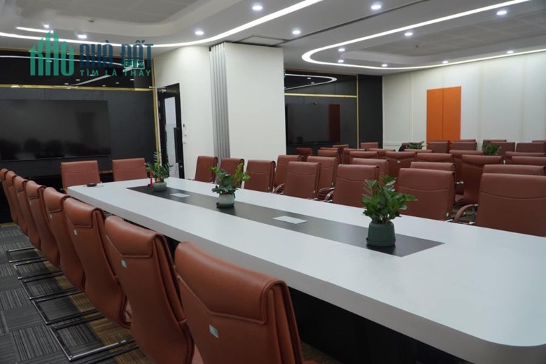 Cho thuê văn phòng 783m2 full nội thất đẹp đường Khâm Thiên, quận Đống Đa, Hà Nội
