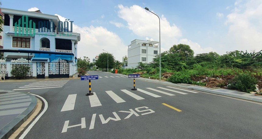 Bán 100m2 đất thổ cư đường Nguyễn Duy Trinh,Bình Trưng Đông,Quận 2
