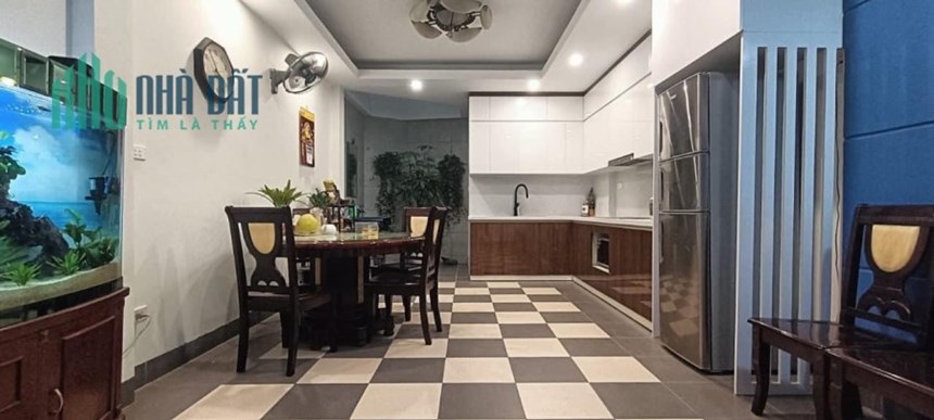 Lê Thanh Nghị, Hai Bà Trưng, nhà đẹp, sát phố, lô góc, 48.5m2, 5 tầng 5 ngủ, Mt 4m, giá 5 tỉ 2
