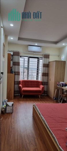 Bán Nhà Xuân La 35m mt4m 5 tầng Lô Góc Gần Hồ Tây 4 Tỷ 2