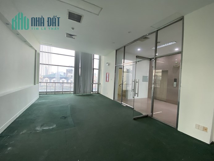 Cho thuê văn phòng chuyên nghiệp giá rẻ nhất quận Ba Đình: 270m2 và 430m2, miễn các loại phí dịch vụ