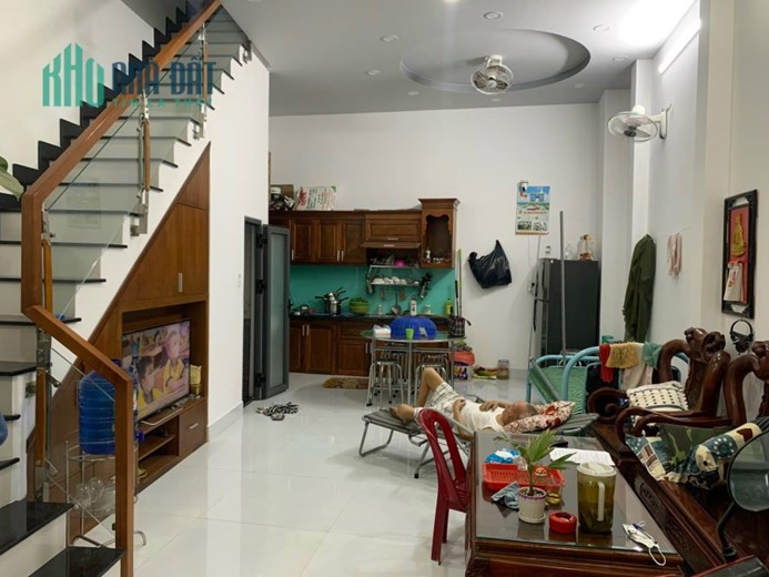 Bán nhà gần Bến xe An Sương, Đông Hưng Thuận- 65m2- Chỉ 3.7 Tỷ