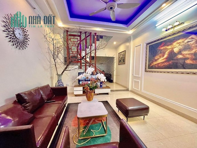 Chính Chủ Bán Căn Nhà 3 Tầng Vị Trí Đẹp Tại TP Nam Định - Giá Cực Rẻ