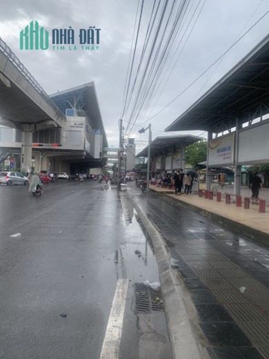 Cho thuê nhà mặt phố Cầu Diễn - Nhổn, Diện tích 140m2, mt: 6m, giá 13tr/tháng.Liên hệ:0964240141