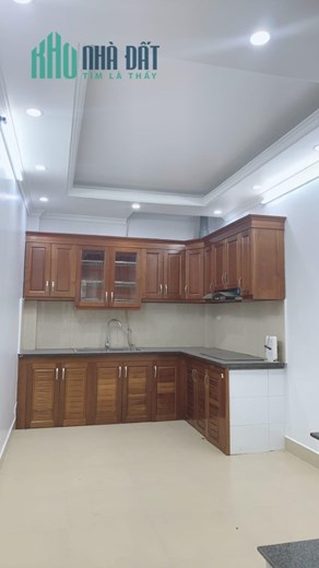 SIÊU HIẾM NGÕ Ô TÔ THÔNG PHỐ XUÂN LA-3 BƯỚC RA MẶT PHỐ-Ở SƯỚNG-KINH DOANH TỐT-40M2-CHỈ 5,5 TỶ
