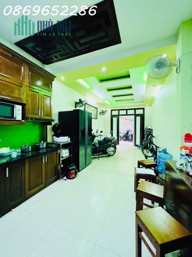 BÁN GẤP NHÀ TÂY HỒ DÂN XÂY MẶT NGÕ Ô TÔ CHỈ NHỈNH 3 TỶ .